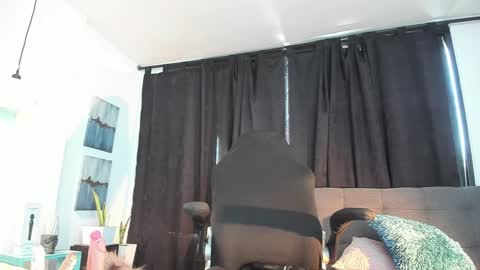 caro online show from January 2025 02:25:02 PM