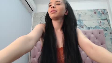 CarollaOxy online show from January 2025 05:11:02 AM