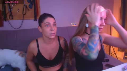 Carrie online show from December 2025 06:59:02 PM