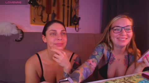 Carrie online show from April 2026 07:00:01 PM