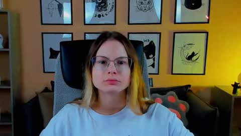 carrie_roses online show from September 2025 04:14:02 AM