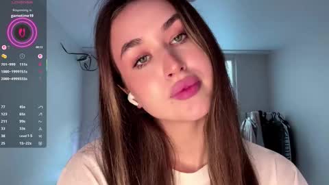 Kira online show from March 2026 03:06:02 PM