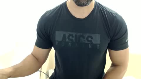 cashmastermuscle77 online show from May 2026 10:34:01 AM