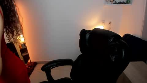 Snapshot of cassandra_caiin chatting on May 2026 07:10:02 PM Cassie online show from May 2026 07:10:02 PM