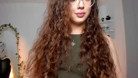 Snapshot of cassandra_caiin chatting on July 2026 10:23:01 PM Cassie online show from July 2026 10:23:01 PM