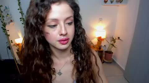 Snapshot of cassandra_caiin chatting on July 2026 02:43:02 AM Cassie online show from July 2026 02:43:02 AM