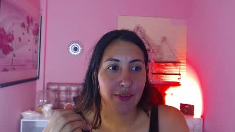 Snapshot of cassandra_ruizz chatting on November 2025 09:05:02 PM 573215024606 online show from November 2025 09:05:02 PM