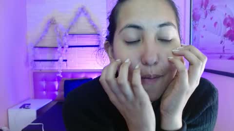 Snapshot of cassandra_ruizz chatting on November 2025 09:48:01 PM 573215024606 online show from November 2025 09:48:01 PM