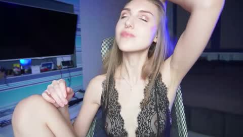 Seductress Cassia  FINDOM AND SADISM  NO NUDE online show from October 2025 03:54:01 PM