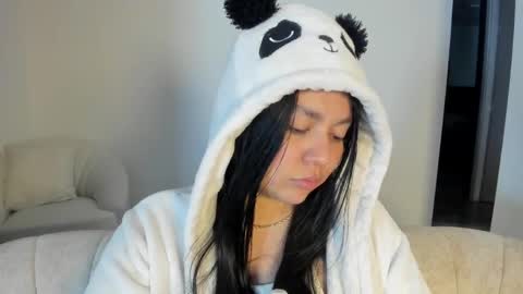 Snapshot of cassie_jones1 chatting on June 2026 12:22:02 AM Cassie Jones online show from June 2026 12:22:02 AM