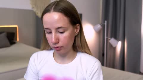 Cassie online show from September 2025 09:08:02 PM