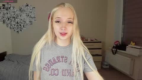 Cassie Rosss online show from December 2024 03:34:01 AM