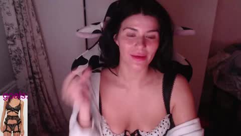 cassiealvarez online show from September 2025 04:05:01 AM