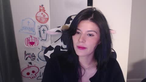 cassiealvarez online show from October 2025 10:23:02 PM