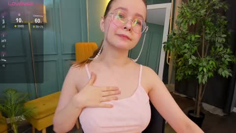 assie online show from December 2024 10:02:02 PM