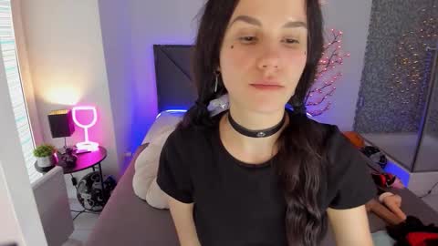 Cassie online show from November 2025 06:55:01 AM