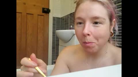 Cassie online show from February 2026 09:05:01 AM