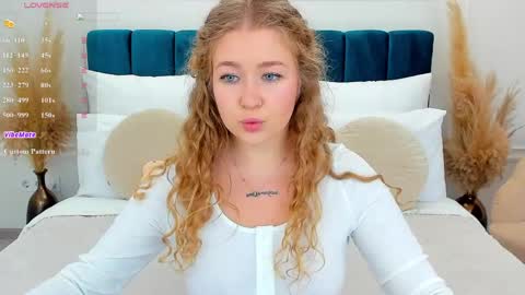 Curly online show from April 2026 12:21:01 PM