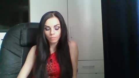 Cassie online show from October 2025 01:08:01 PM