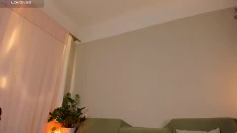  cassandra  online show from March 2026 11:22:02 PM