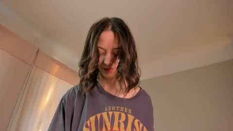  cassandra  online show from April 2026 03:29:01 PM