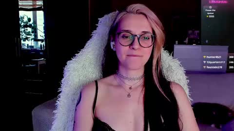 Ellie online show from March 2025 07:32:01 AM