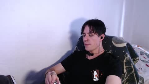 Juan online show from October 2025 09:01:01 PM