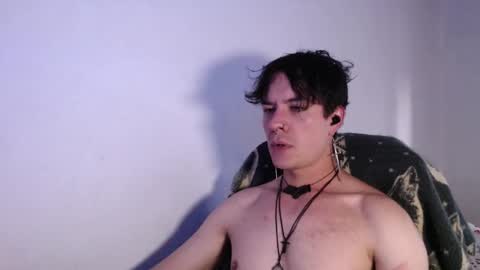 Juan online show from October 2025 10:11:01 PM