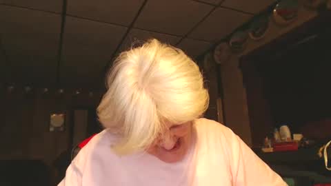 cat online show from December 2024 07:43:01 PM