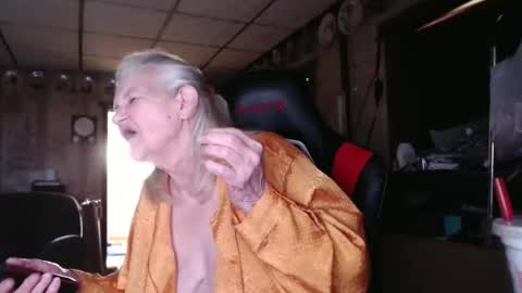 cat online show from November 2025 05:37:01 PM