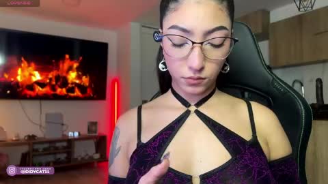 Snapshot of cat_didy chatting on May 2026 11:17:02 PM Didy online show from May 2026 11:17:02 PM