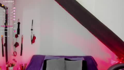 Cata green model independient online show from March 2025 12:44:01 AM