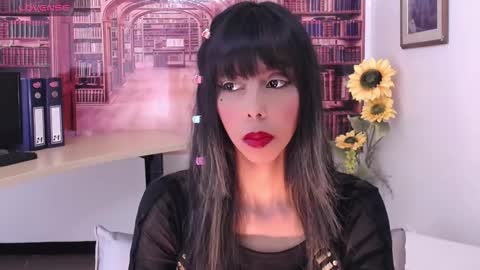 Snapshot of catalella_ar chatting on September 2025 03:09:02 AM Queen Catalella online show from September 2025 03:09:02 AM