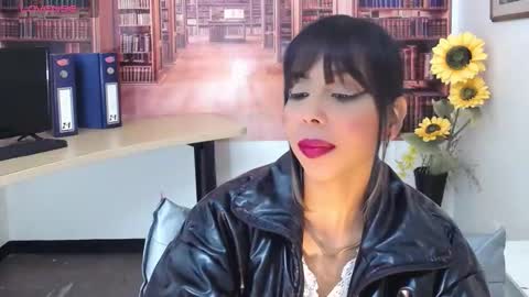 Snapshot of catalella_ar chatting on October 2025 03:58:02 AM Queen Catalella online show from October 2025 03:58:02 AM