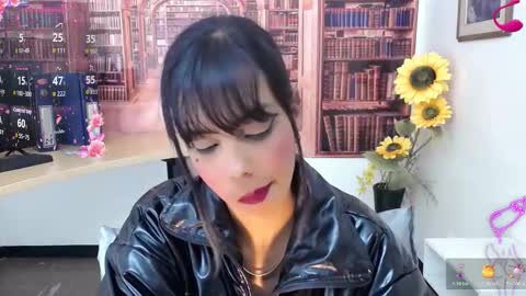 Snapshot of catalella_ar chatting on October 2025 03:21:02 AM Queen Catalella online show from October 2025 03:21:02 AM