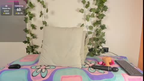 Snapshot of cataleya19__ chatting on January 2025 12:06:02 PM cataleya19__ online show from January 2025 12:06:02 PM