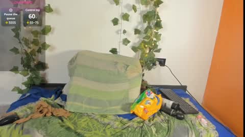 Snapshot of cataleya19__ chatting on February 2025 12:06:02 PM cataleya19__ online show from February 2025 12:06:02 PM