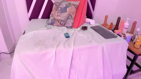 Snapshot of cataleya_bianchi chatting on April 2026 05:43:02 AM Cataleya online show from April 2026 05:43:02 AM