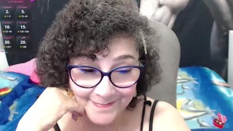 Snapshot of cataleya_mom_ chatting on February 2025 10:58:01 PM cataleya online show from February 2025 10:58:01 PM