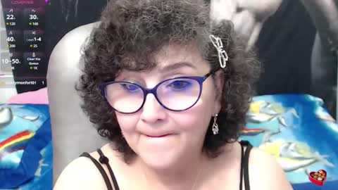 Snapshot of cataleya_mom_ chatting on February 2025 03:39:02 AM cataleya online show from February 2025 03:39:02 AM