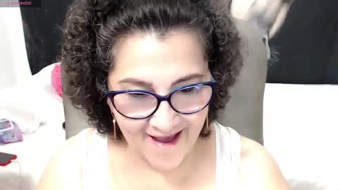 Snapshot of cataleya_mom_ chatting on February 2025 05:41:01 AM cataleya online show from February 2025 05:41:01 AM
