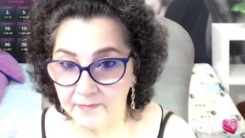 Snapshot of cataleya_mom_ chatting on March 2025 11:53:01 PM cataleya online show from March 2025 11:53:01 PM