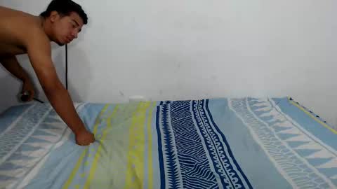 cataliinah_ online show from April 2026 07:58:01 PM