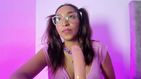 Cata  Monday- Saturday   On line at 0100pm-0700pm online show from April 2026 08:21:01 PM