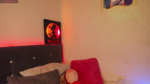 catalina_ferrinii online show from March 2025 01:40:01 PM