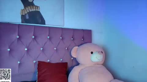 Catalina online show from December 2025 09:19:02 PM