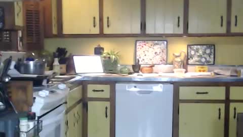 Snapshot of catalystic chatting on October 2025 12:57:01 AM CATALYSTIC online show from October 2025 12:57:01 AM