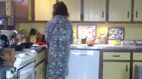 Snapshot of catalystic chatting on November 2025 12:05:01 PM CATALYSTIC online show from November 2025 12:05:01 PM