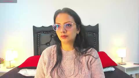 Cata Rios online show from September 2025 01:33:01 PM