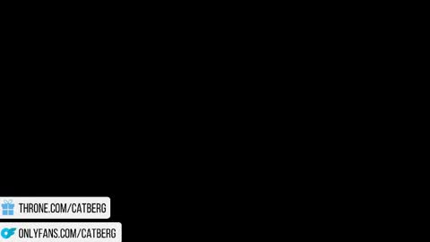 Snapshot of catberg chatting on May 2026 02:46:01 PM Cat Berg online show from May 2026 02:46:01 PM